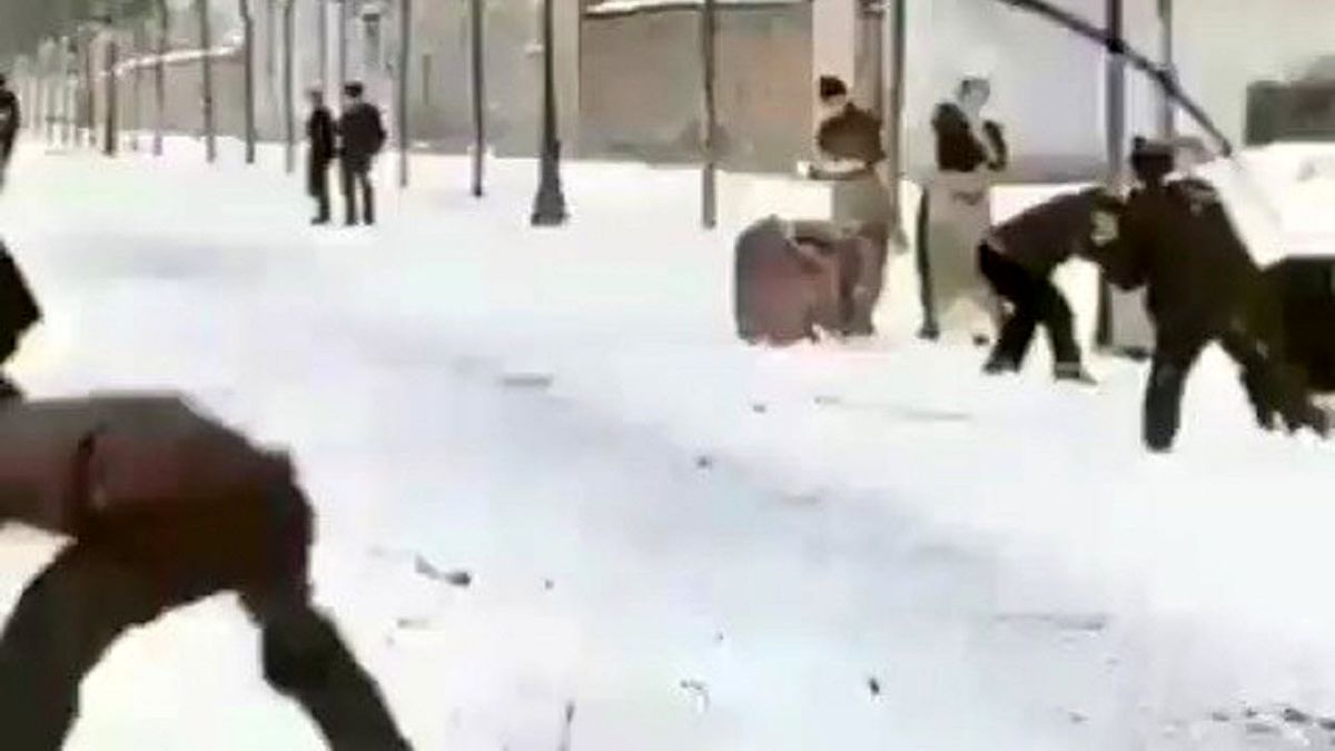 فیلم زیرخاکی از برف بازی مردم فرانسه